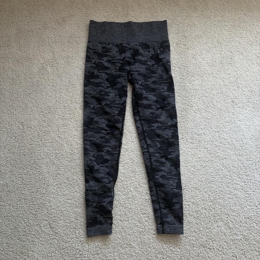 Gymshark Adapt Camo Leggings Women's Size Medium Black Gray